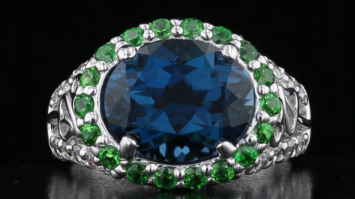 The Topaz Jewelry Guide: Choosing, Wearing & Care