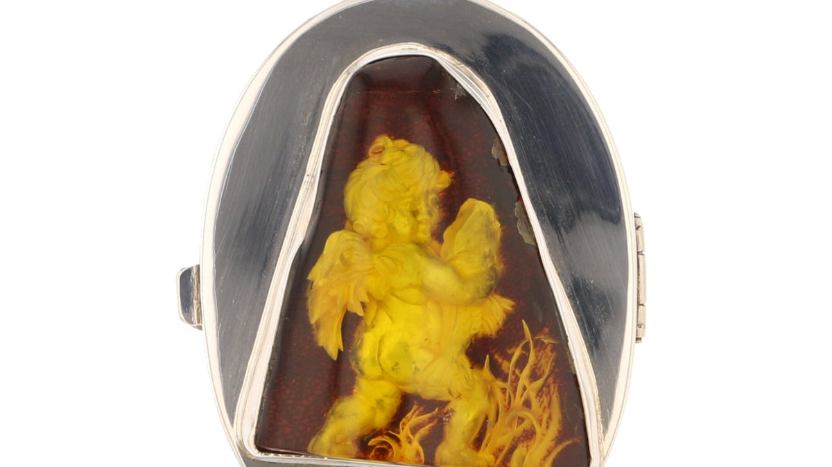 The Amber Jewelry Guide: Choosing, Wearing & Care