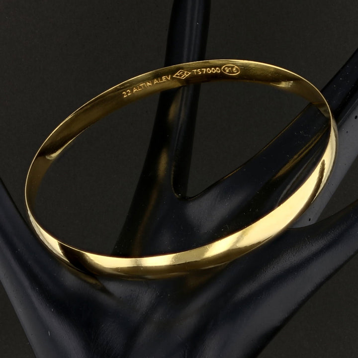 22k Gold Bangle   890792