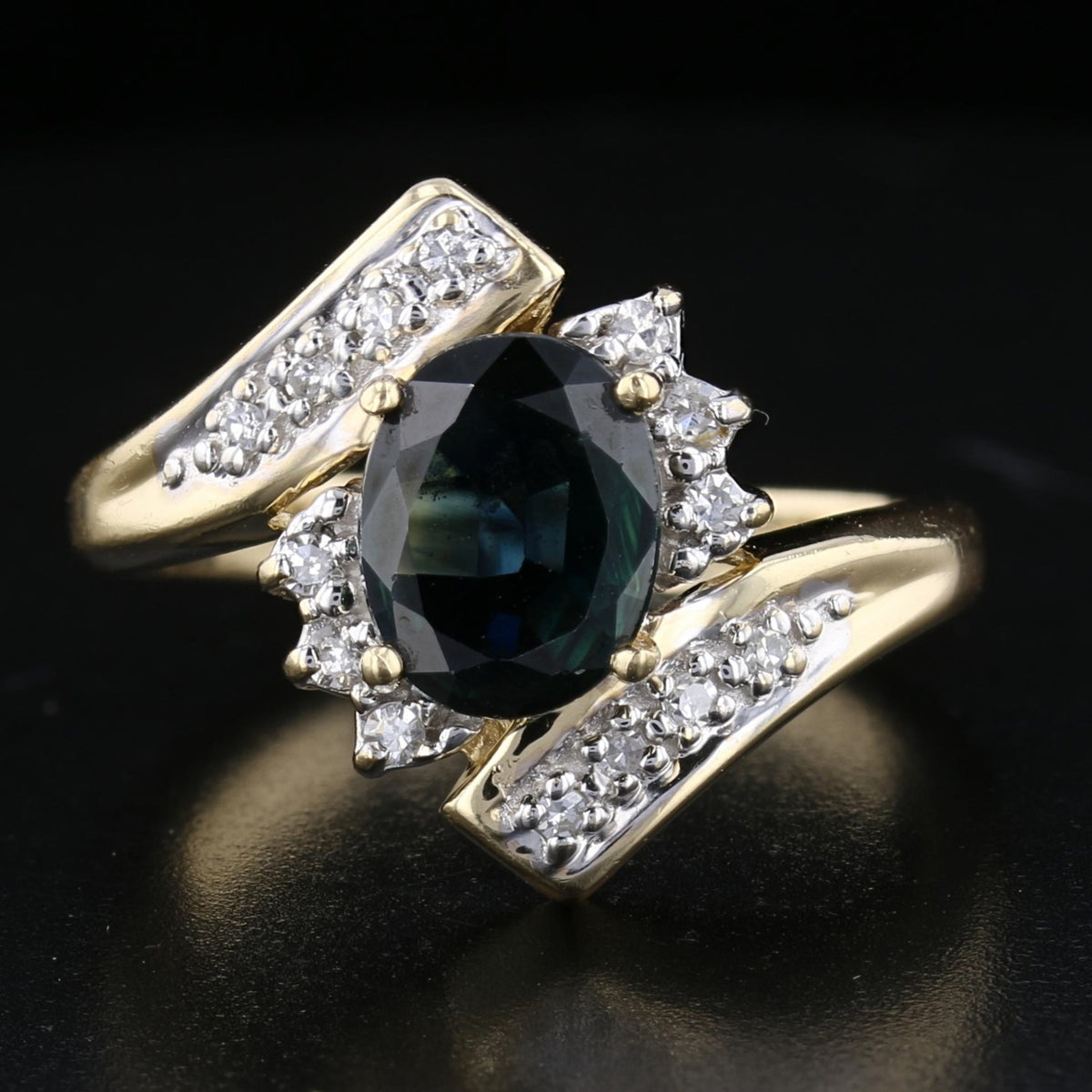 Yellow Gold Oval Sapphire Ring