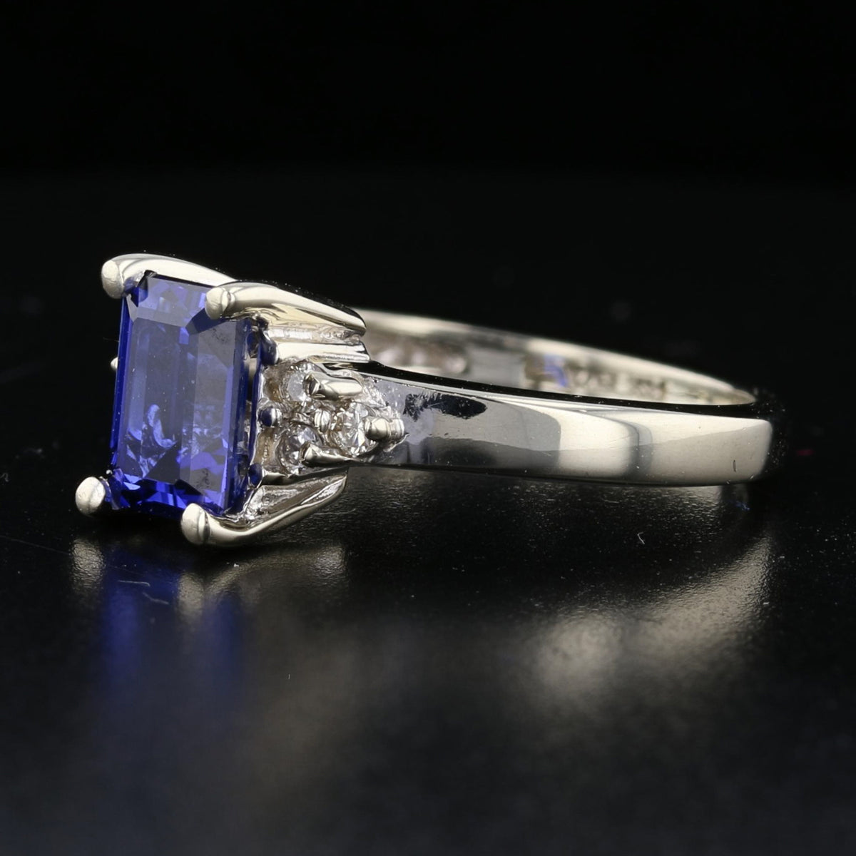 14K White Gold Lab Sapphire Ring 891586