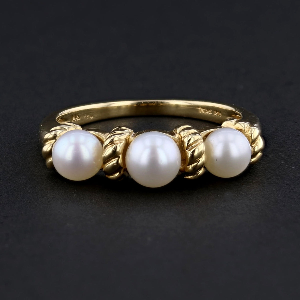 Vintage 14K Yellow Gold Freshwater Pearl Ring