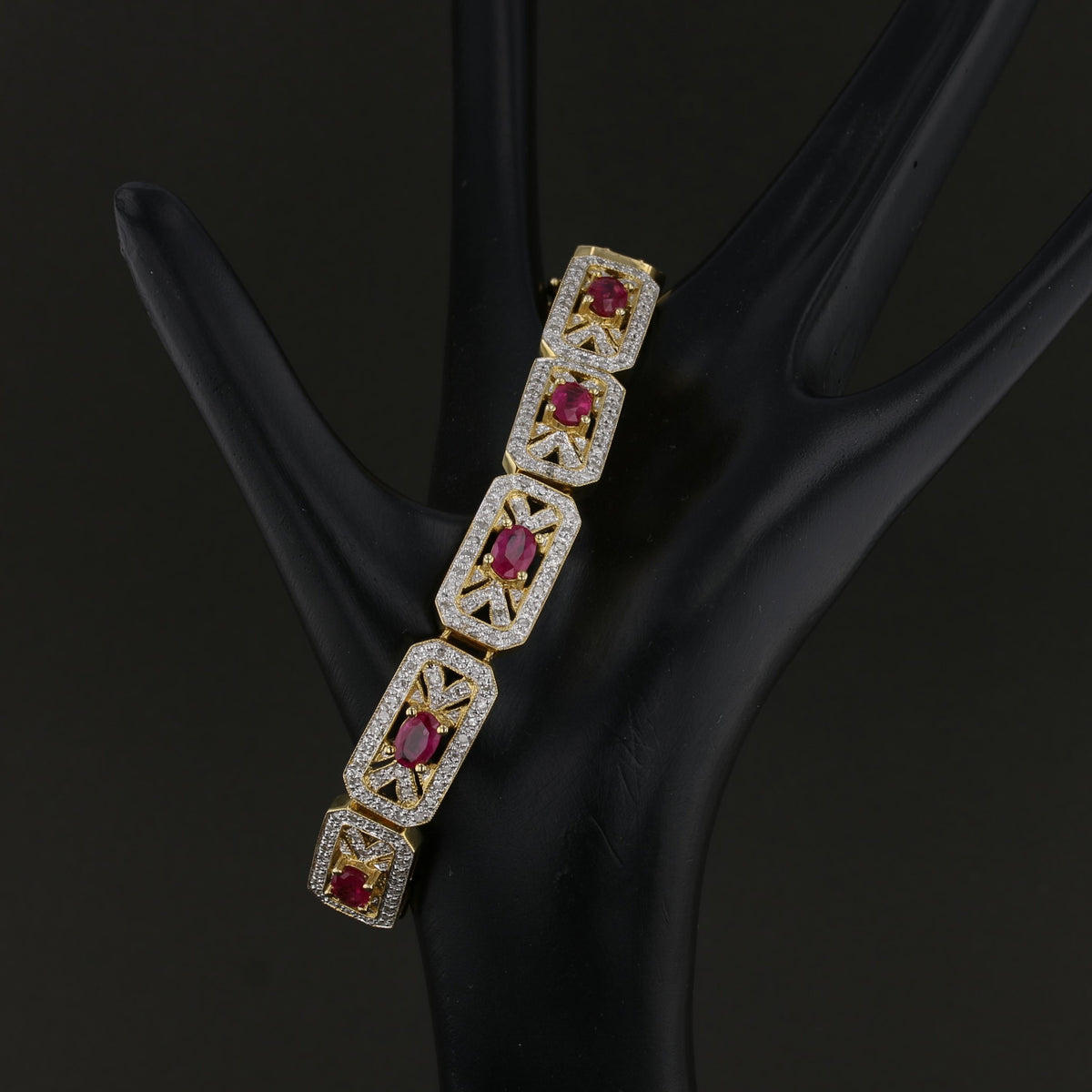 Ruby Diamond Bracelet 893138