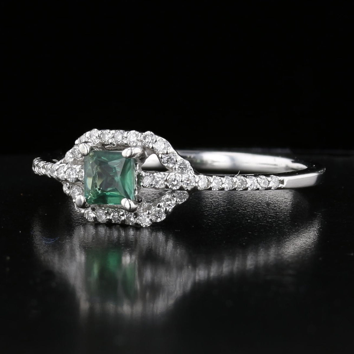 Alexandrite and Diamond GIA-Certified Ring