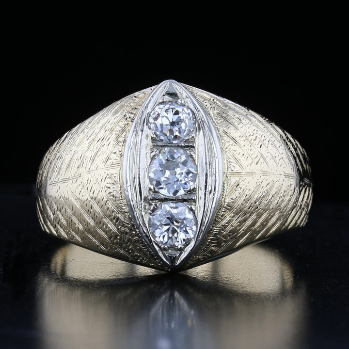 Diamond Ring sz 8.5 893774