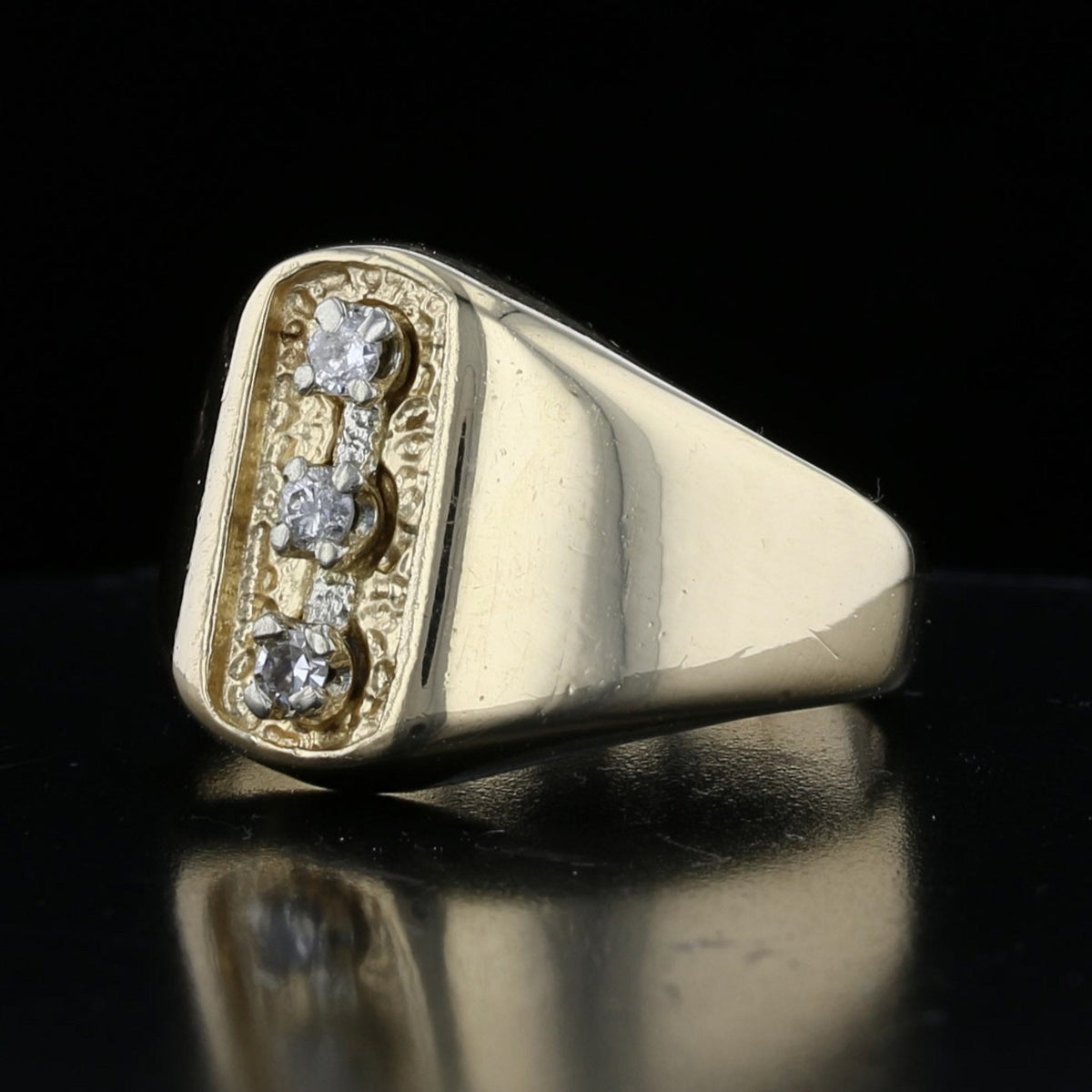 Vintage Yellow Gold Diamond Ring