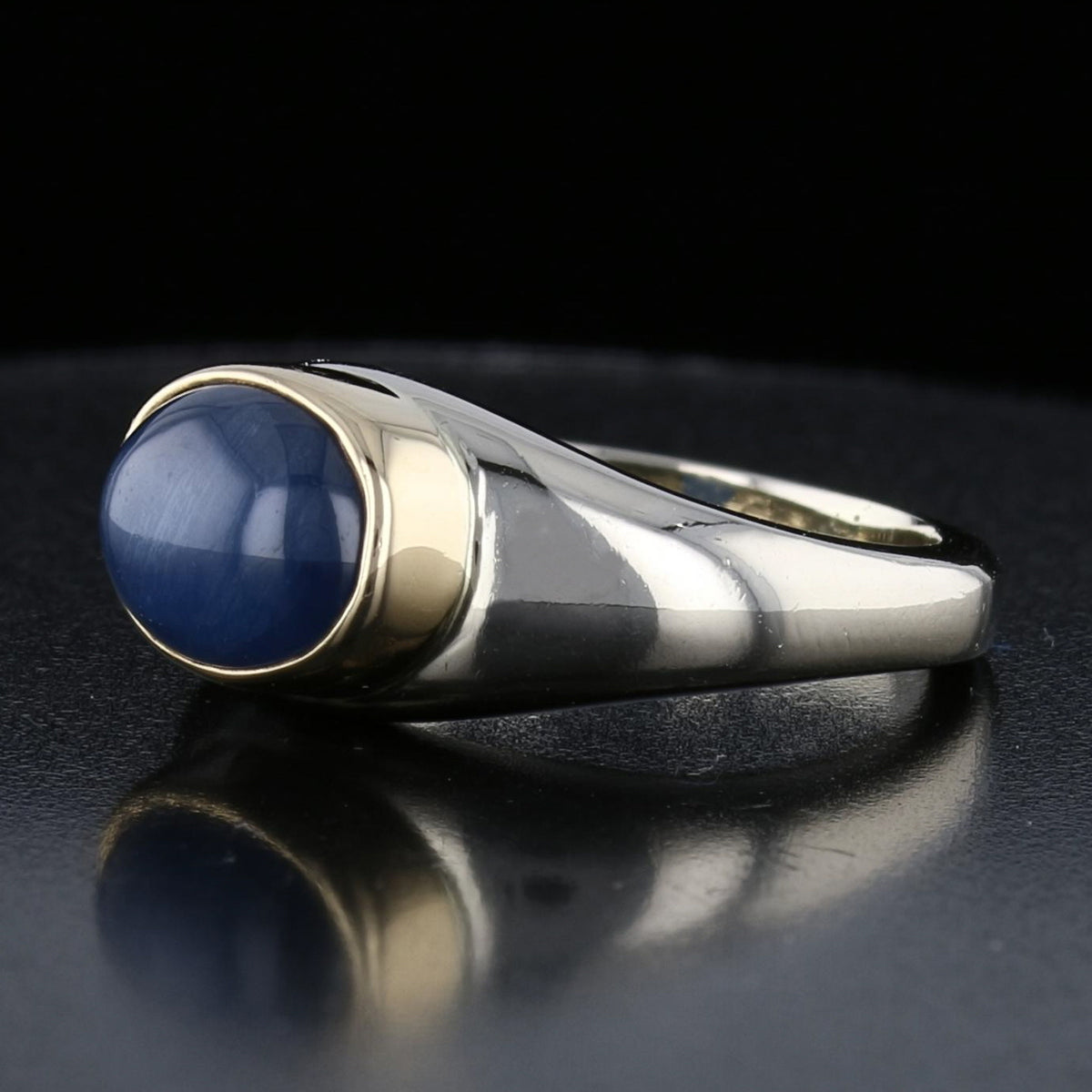 Vintage Gold Star Sapphire Ring