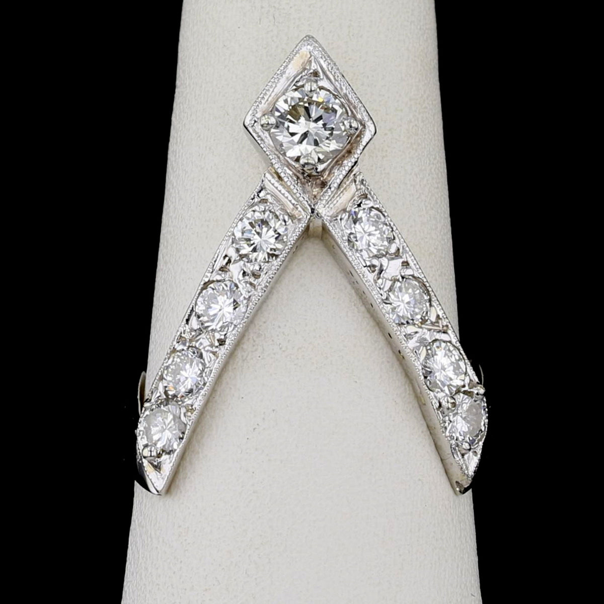 Vintage V Shape Diamond Ring 894273