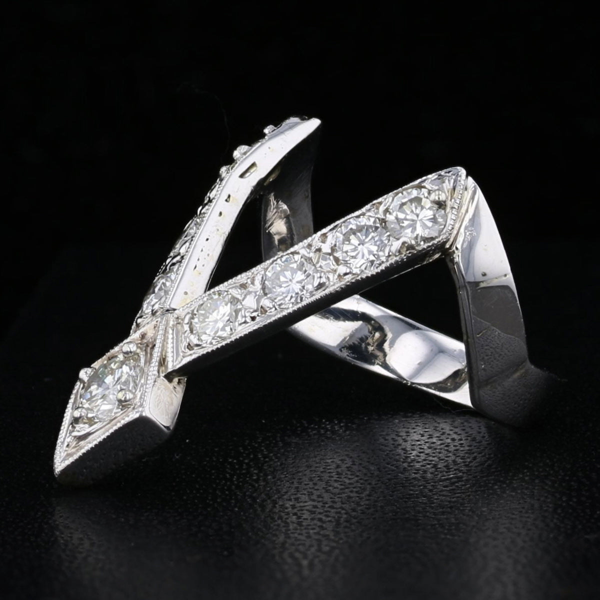 Vintage V Shape Diamond Ring 894273