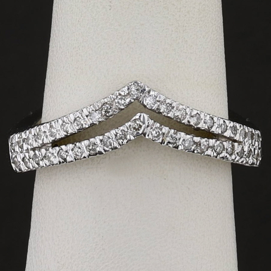 Diamond Chevron Band