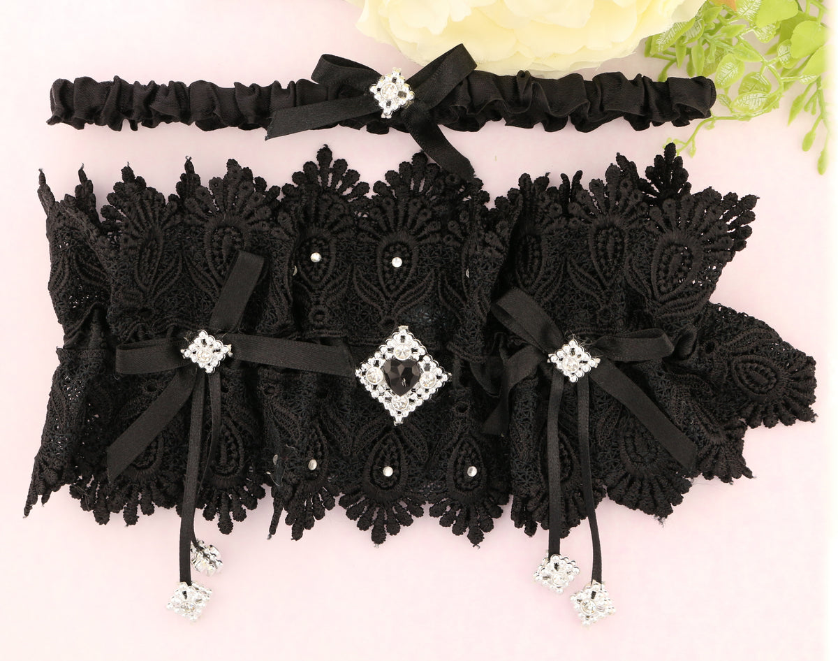 Sexy Black Belle de Nuit Lace Garter