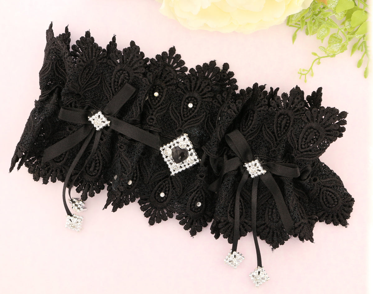 Sexy Black Belle de Nuit Lace Garter