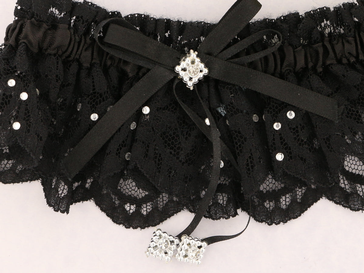Luxurious Black Lace Bridal Garter & Toss Set