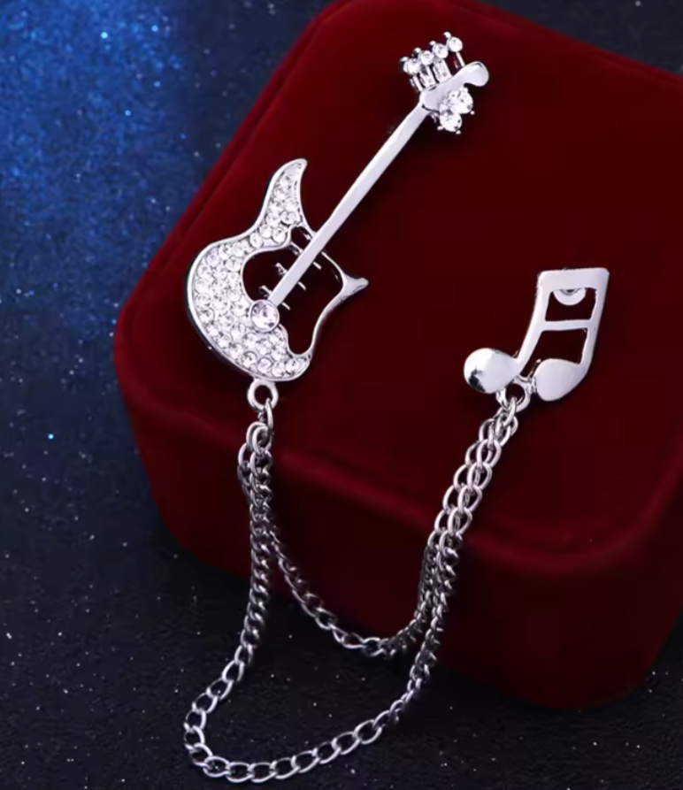 Guitar Lapel Pin with Chain Silver/Gold