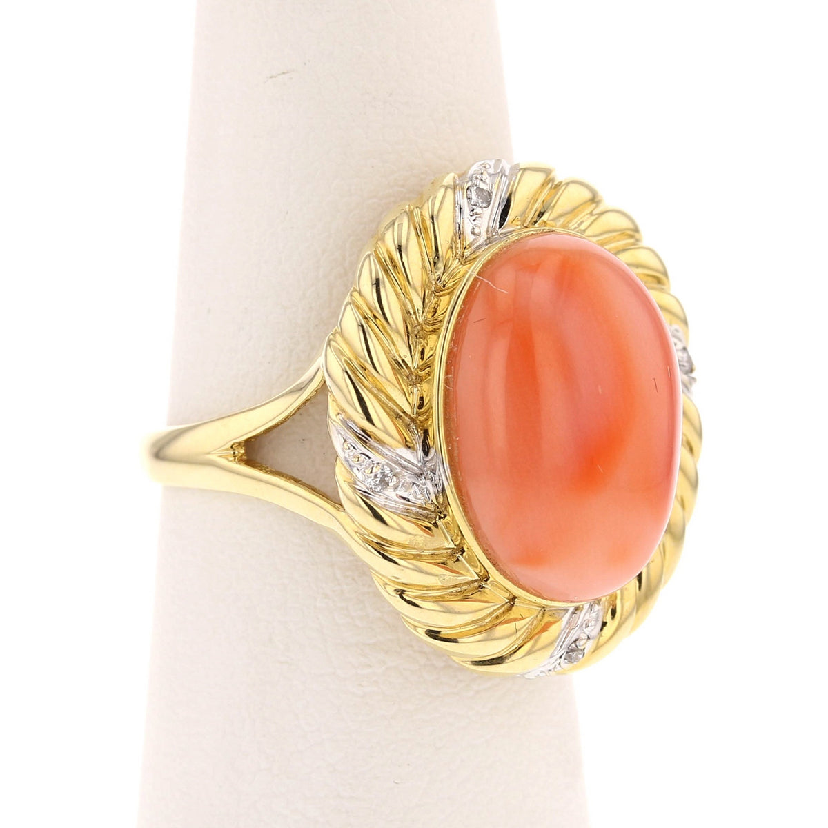 Coral Ring - David's Antiques & Jewelry