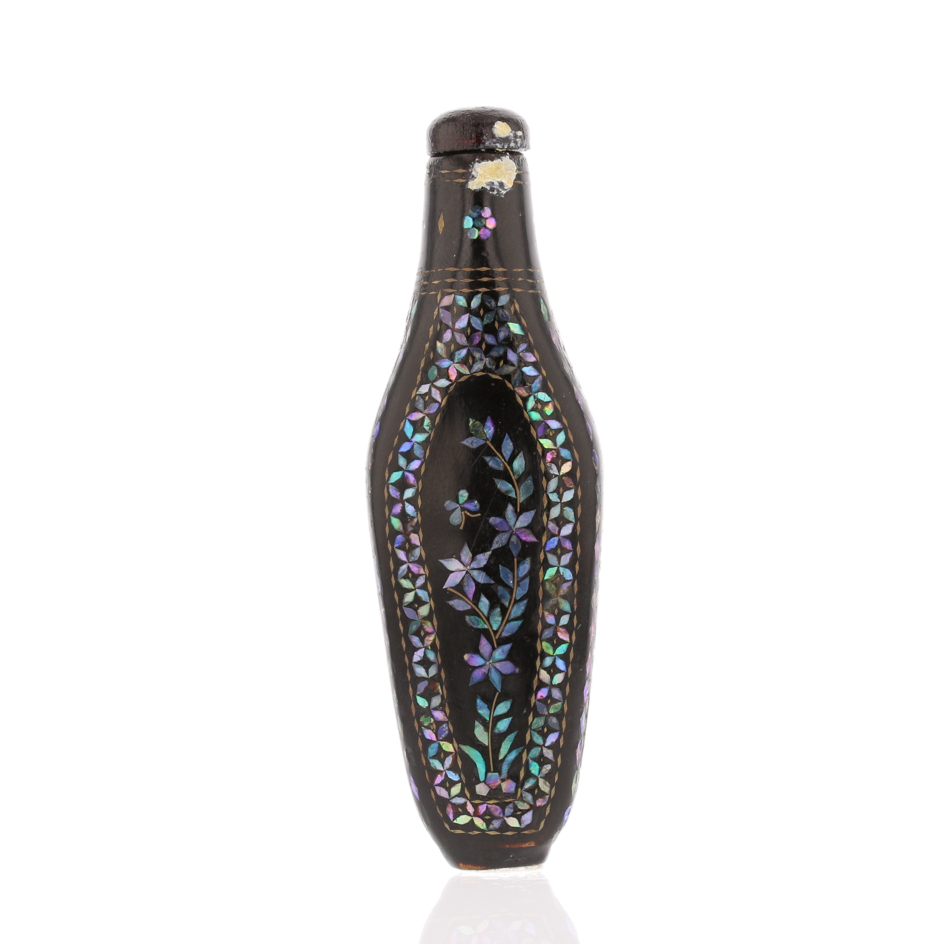 LACQUER MOTHER OF PEARL INLAID SNUFF BOTTLE 1 - David's Antiques & Jewelry