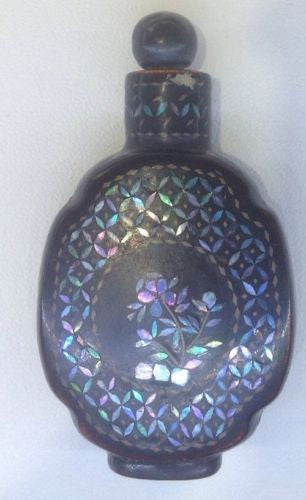 Chinese Lac Burgaute Snuff Bottle – Mother of Pearl Inlay with Horn Top