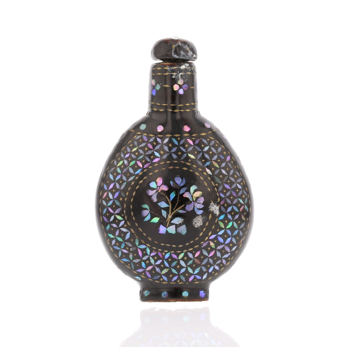 Chinese Lac Burgaute Snuff Bottle – Mother of Pearl Floral Designs