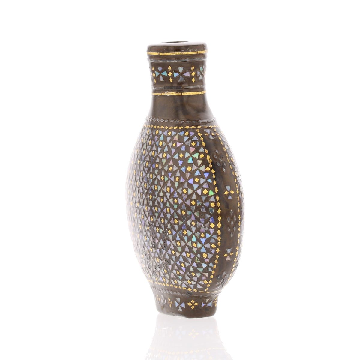 Chinese Lac Burgaute Snuff Bottle – Mother of Pearl Mosaic