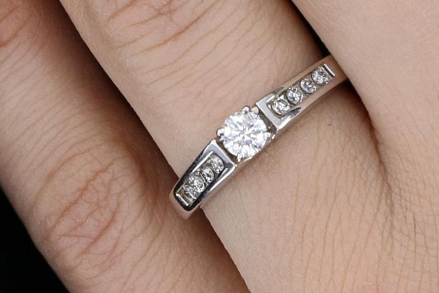 14K White Gold Diamond Engagement/Bridal Ring - David's Antiques & Jewelry