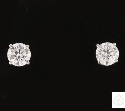 2 studs, view of the diamond top down