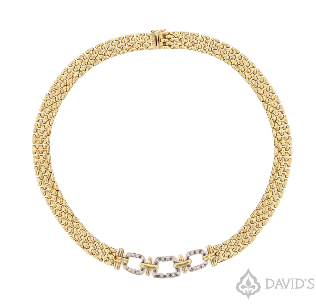 Front view of the gold with diamonds choker 