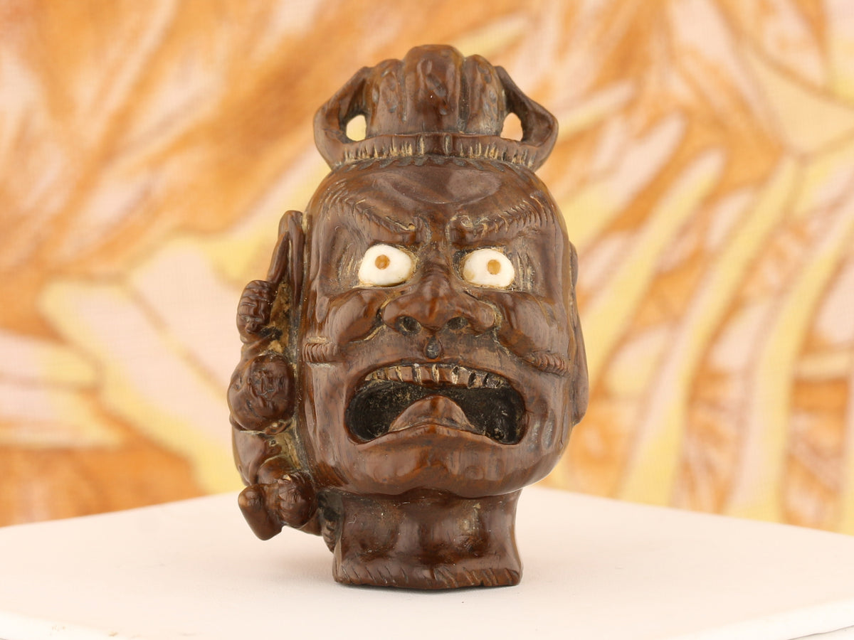C1950 Wooden Netsuke: Colossal Monster & Climbing Man