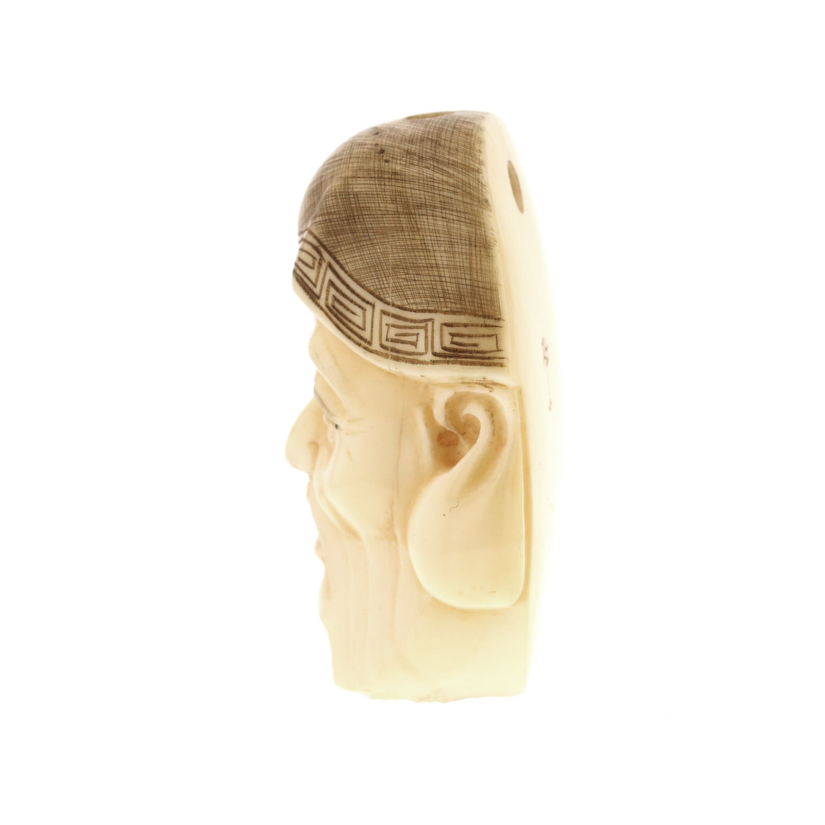 Joyful Ivory Carving: Smiling Face Crafted with Hot Needle Details - C1950