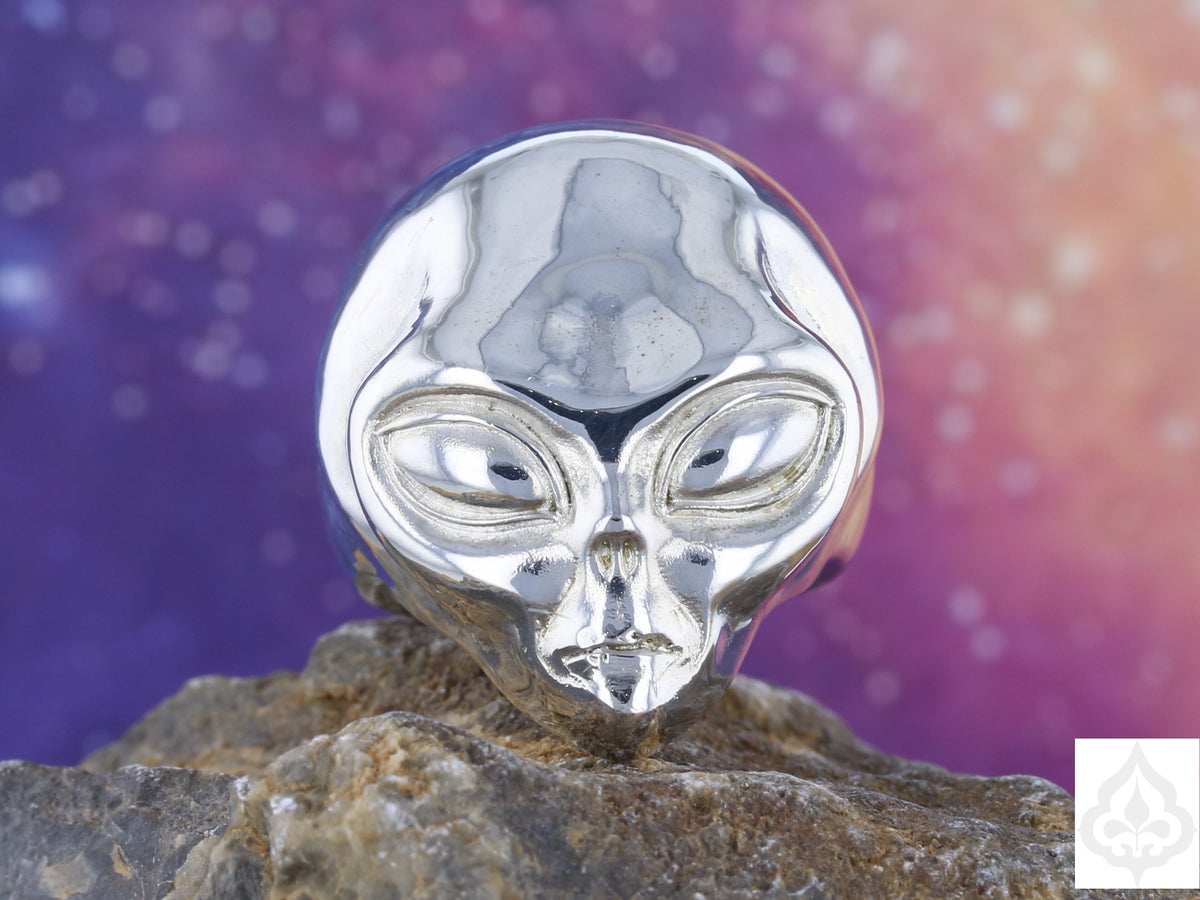Alien Head Ring