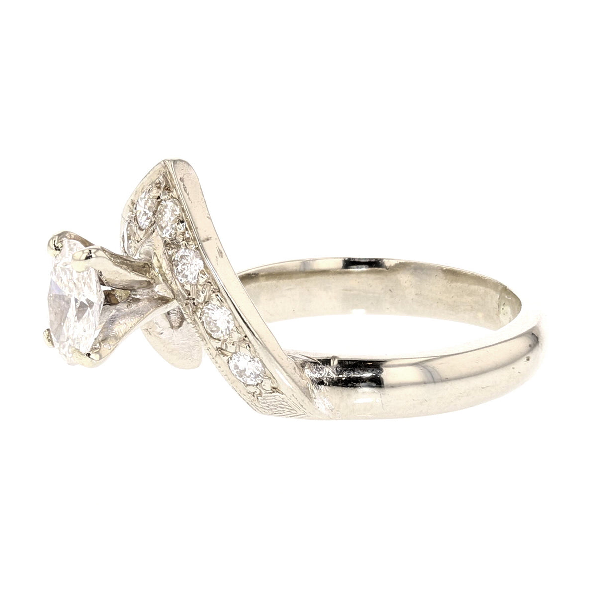 14K White Gold Oval Diamond Engagement/Bridal Ring