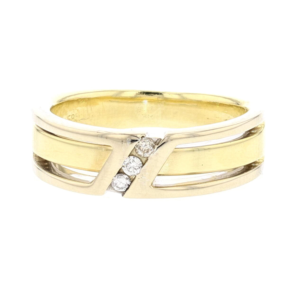 Detailed Diamond Gold Band