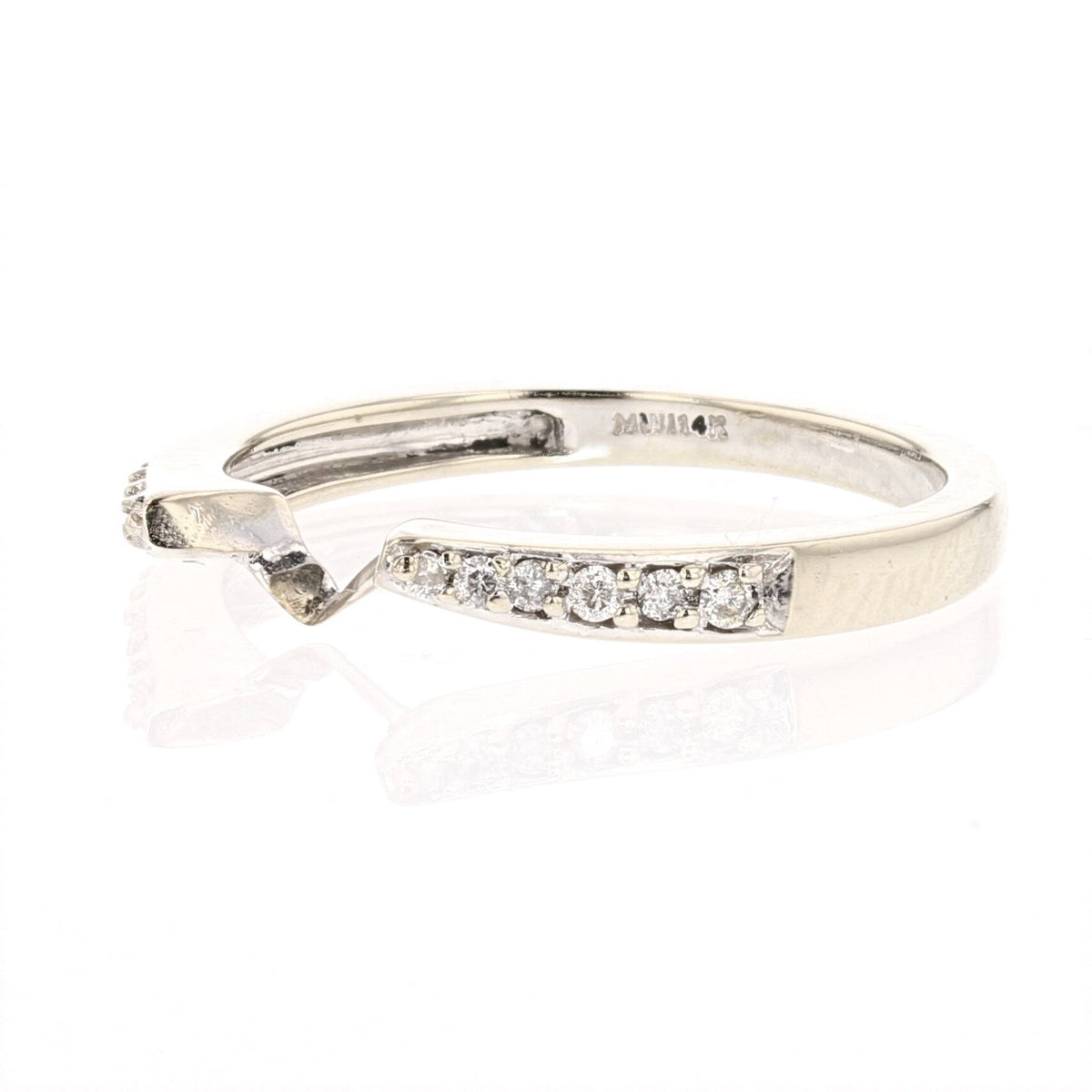 14K White Gold Round Diamond Band