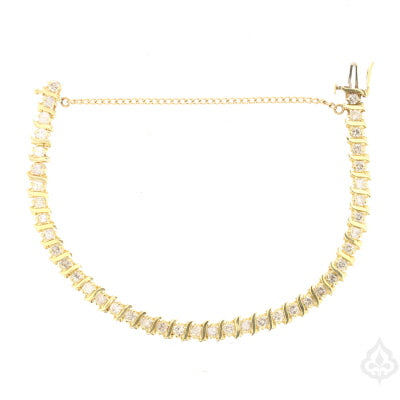 View of the opened bracelet, extended as far as the safety chain allows