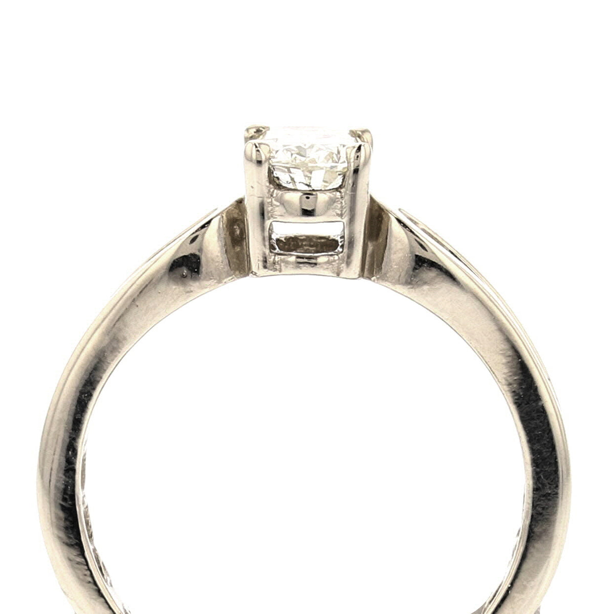 Elegant 14K White Gold Diamond Oval Ring