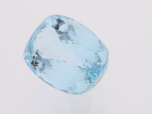 66 Carat Natural Aquamarine - David's Antiques & Jewelry