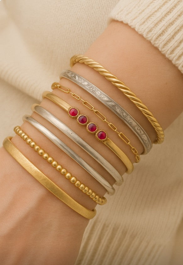 Mixing Metals: From Fashion Faux Pas to 2025’s Chicest Jewelry Move