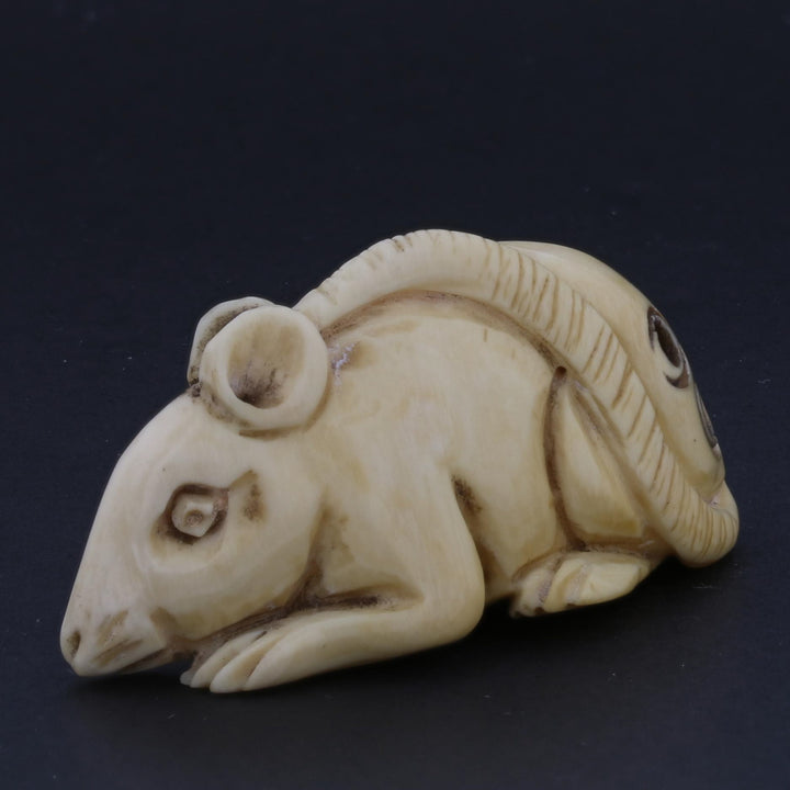 Antique Netsuke Carving – Resting Mouse Figurine
