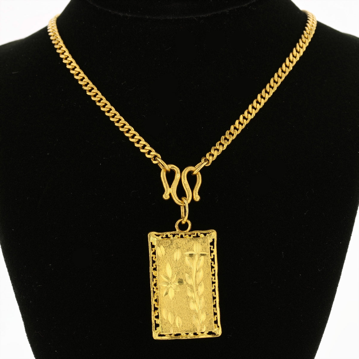 24K Gold Chain & Pendant