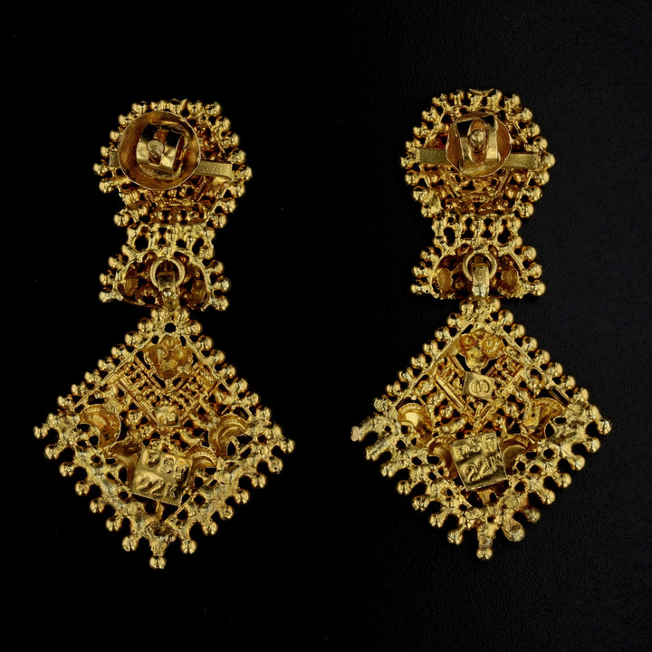 22K Gold Earrings   889625