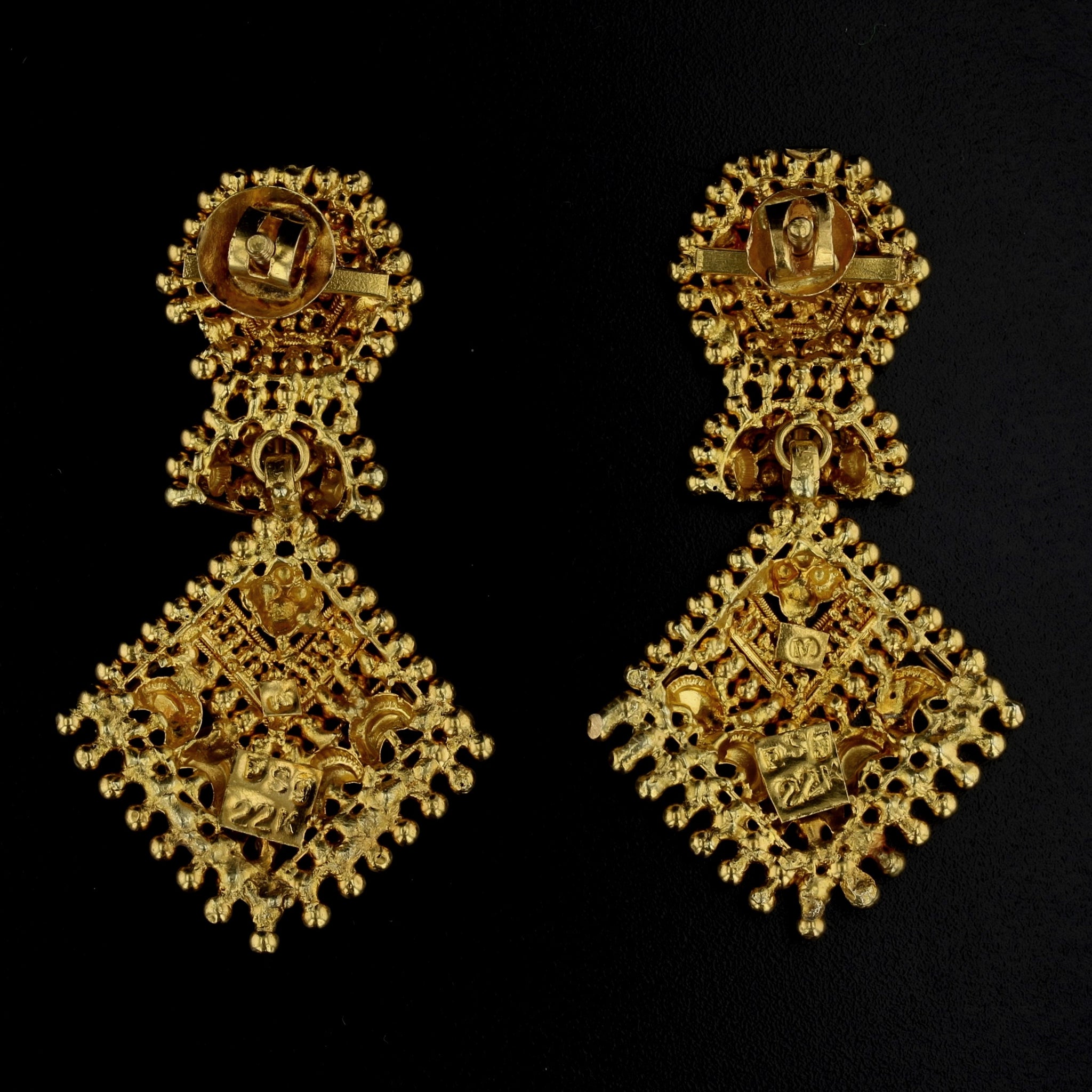 Design of gold ear ring shop