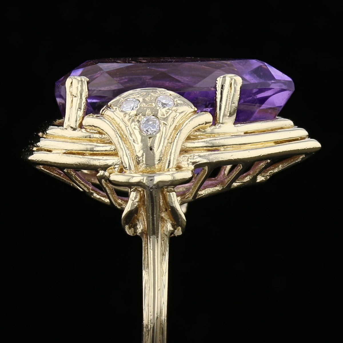 Amethyst, Diamond Gold Ring   890358