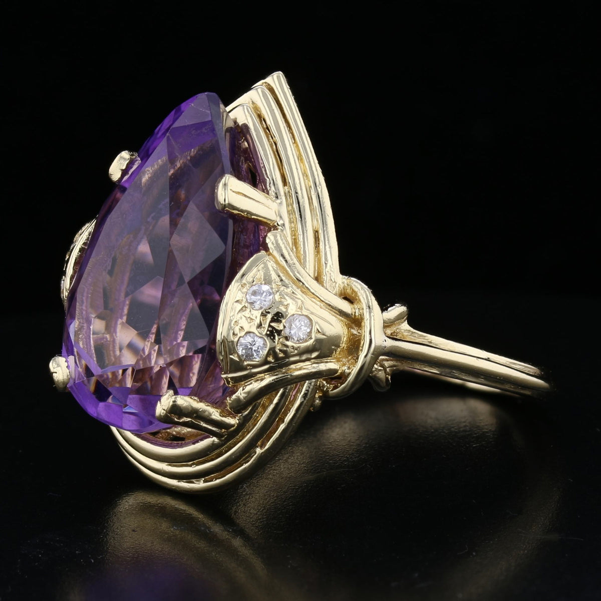 Amethyst, Diamond Gold Ring   890358