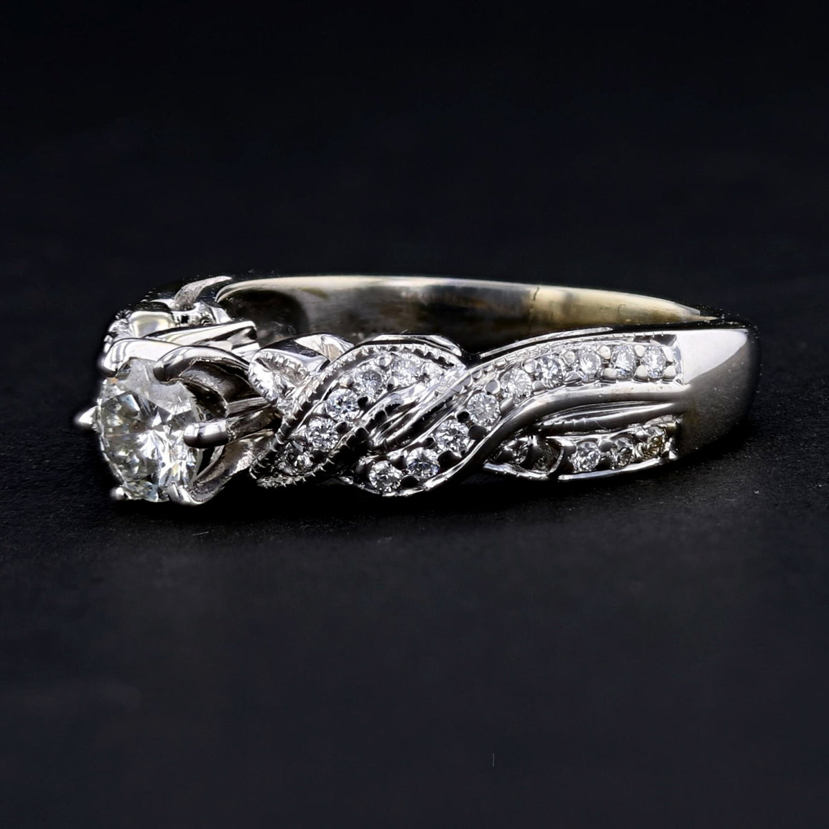 Diamond White Gold Ring   890415