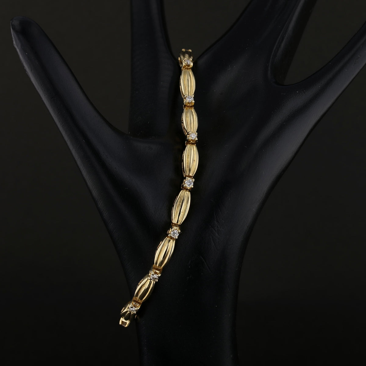 Ribbed Link Diamond Bracelet