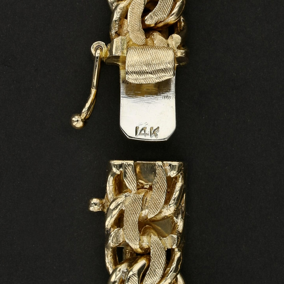 14K Gold Bracelet   891217