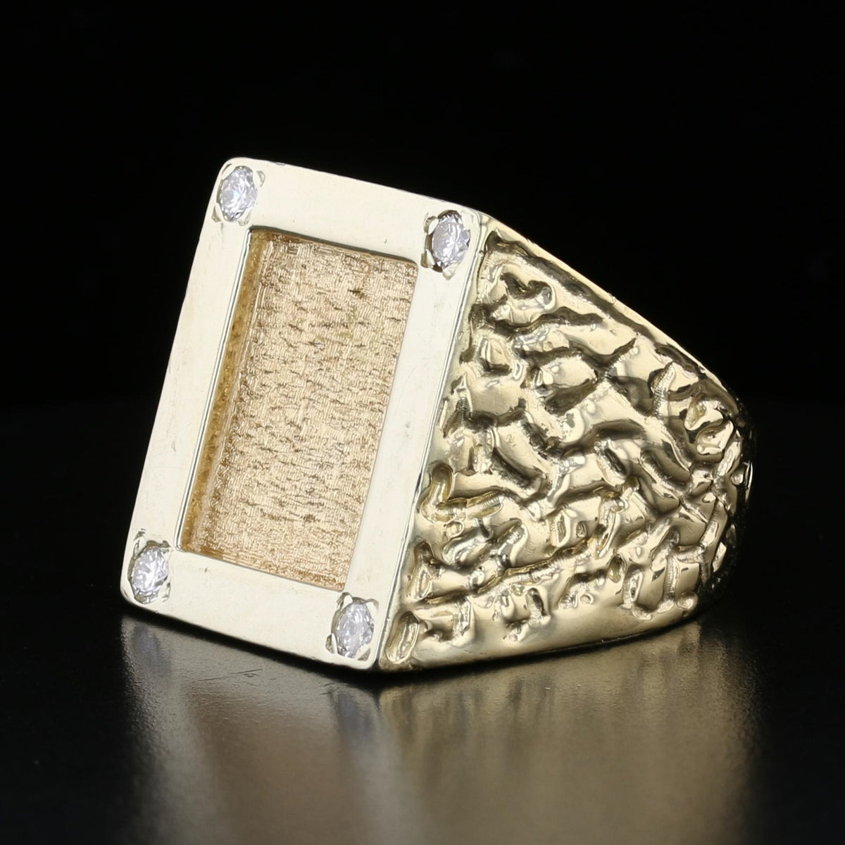 14K Gold Diamond Ring   891286