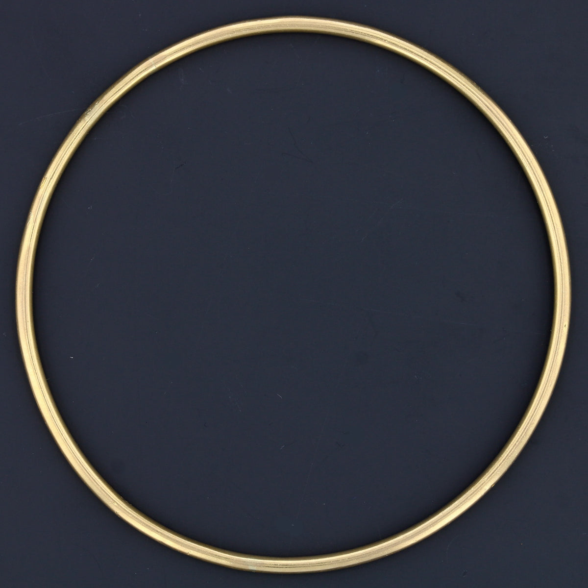 Vintage Yellow Gold 2mm Bangle Bracelet