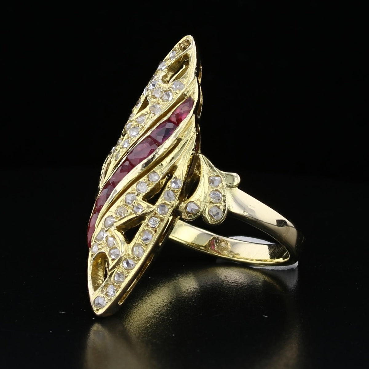 Antique 14K Yellow Gold Ruby and Diamond Ring