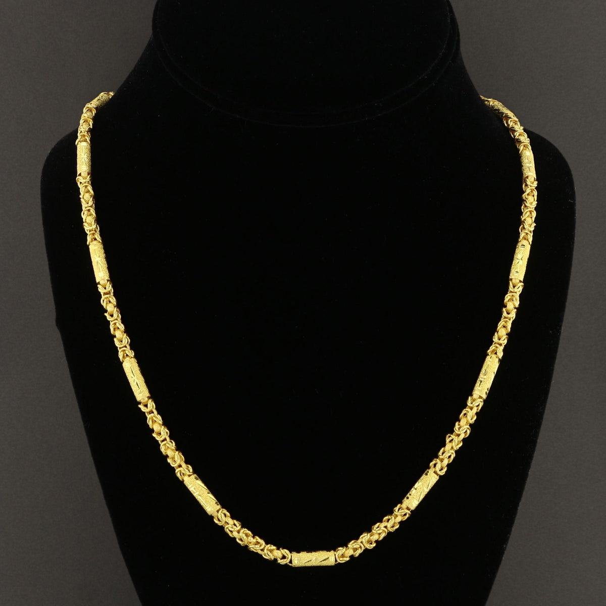 22K Necklace   892736