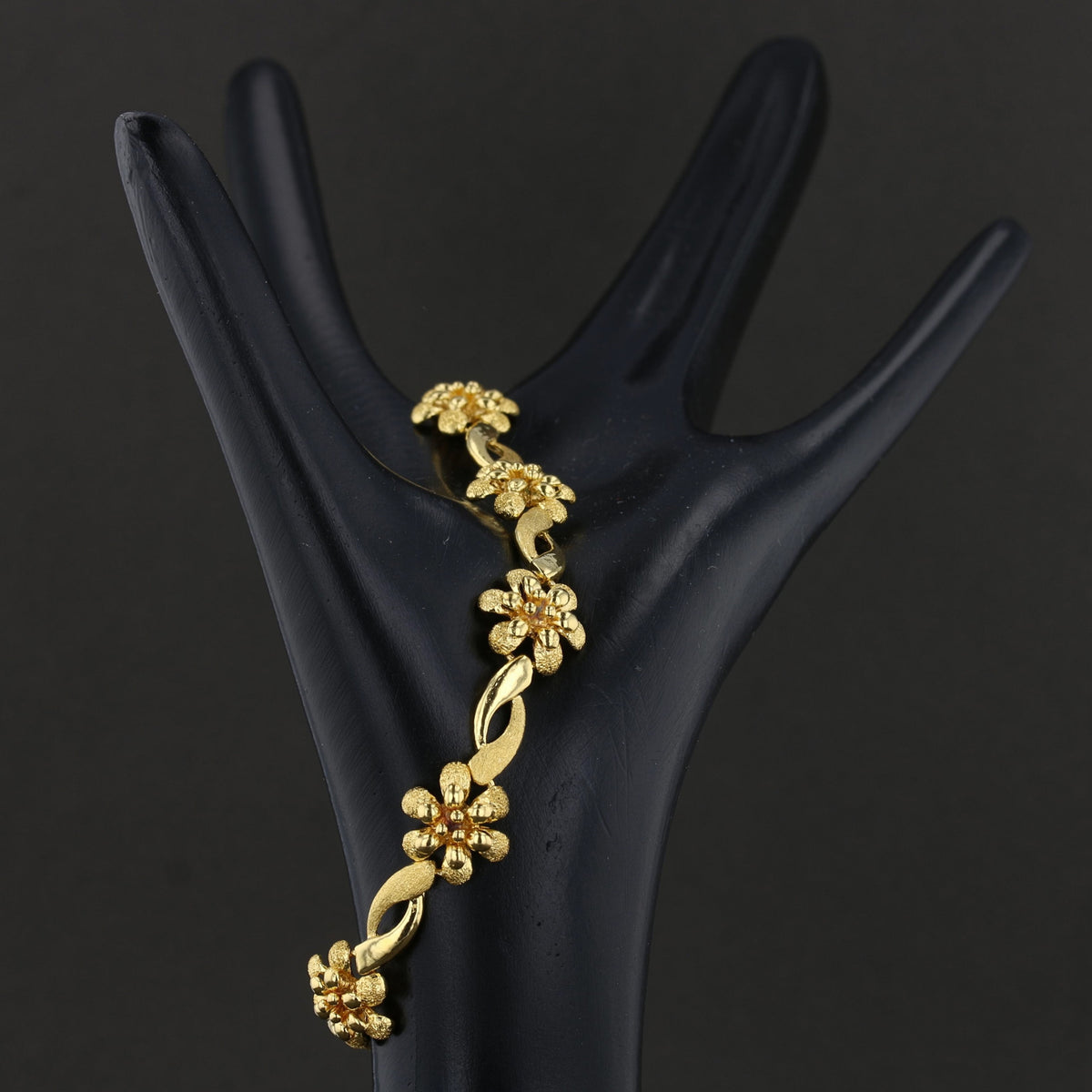 7" Flower Bracelet   892972